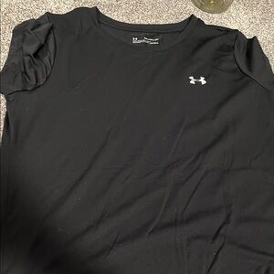 Under Armour Women's Black Short Sleeve Tee